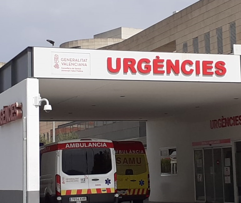 CSIF alerta de la saturación de la UCI del hospital de la Ribera y reclama un incremento de la plantilla para atender esta unidad 