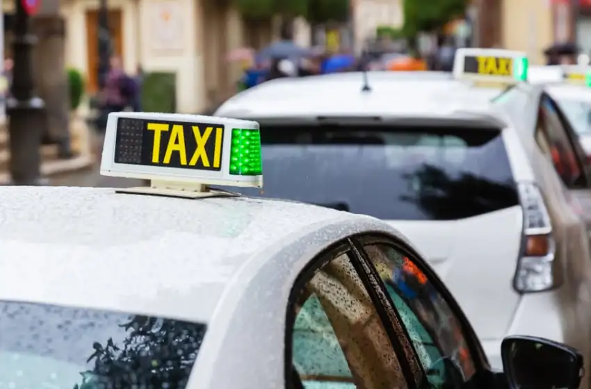 El sector del taxi y del ocio y la hostelería hermanados para dar un buen servicio a la ciudadanía