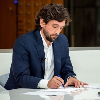 Adrián Vázquez (Cs): «Si Mazón decide gobernar con dos tránsfugas es un fraude a los votantes»