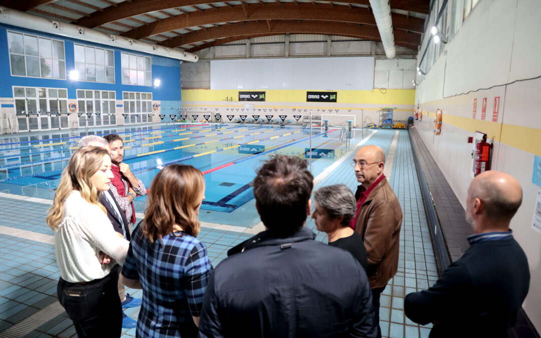 La piscina de Benimàmet reabre tras las labores de reparación en tiempo récord 