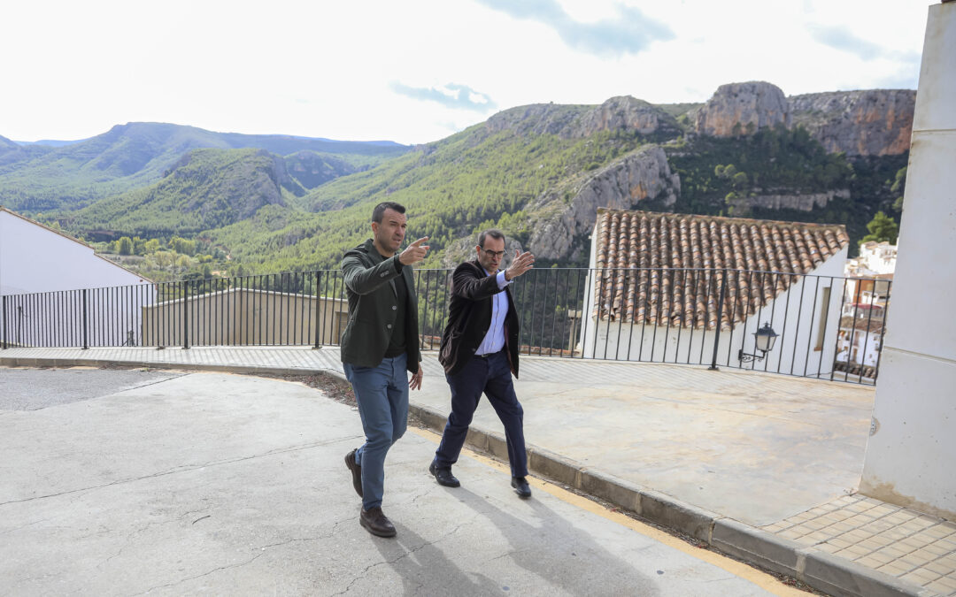 Mompó atiende las demandas de Bugarra, Higueruelas y Chulilla en una visita a La Serranía