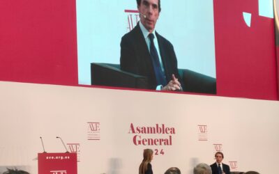 José María Aznar: «España vive su mayor crisis desde la Transición»
